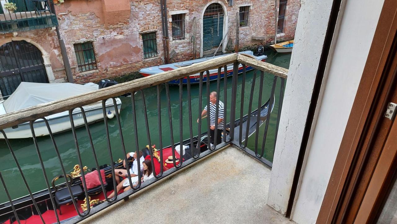 Antico Rio Acqua Dolce Apartment Venecia Exterior foto